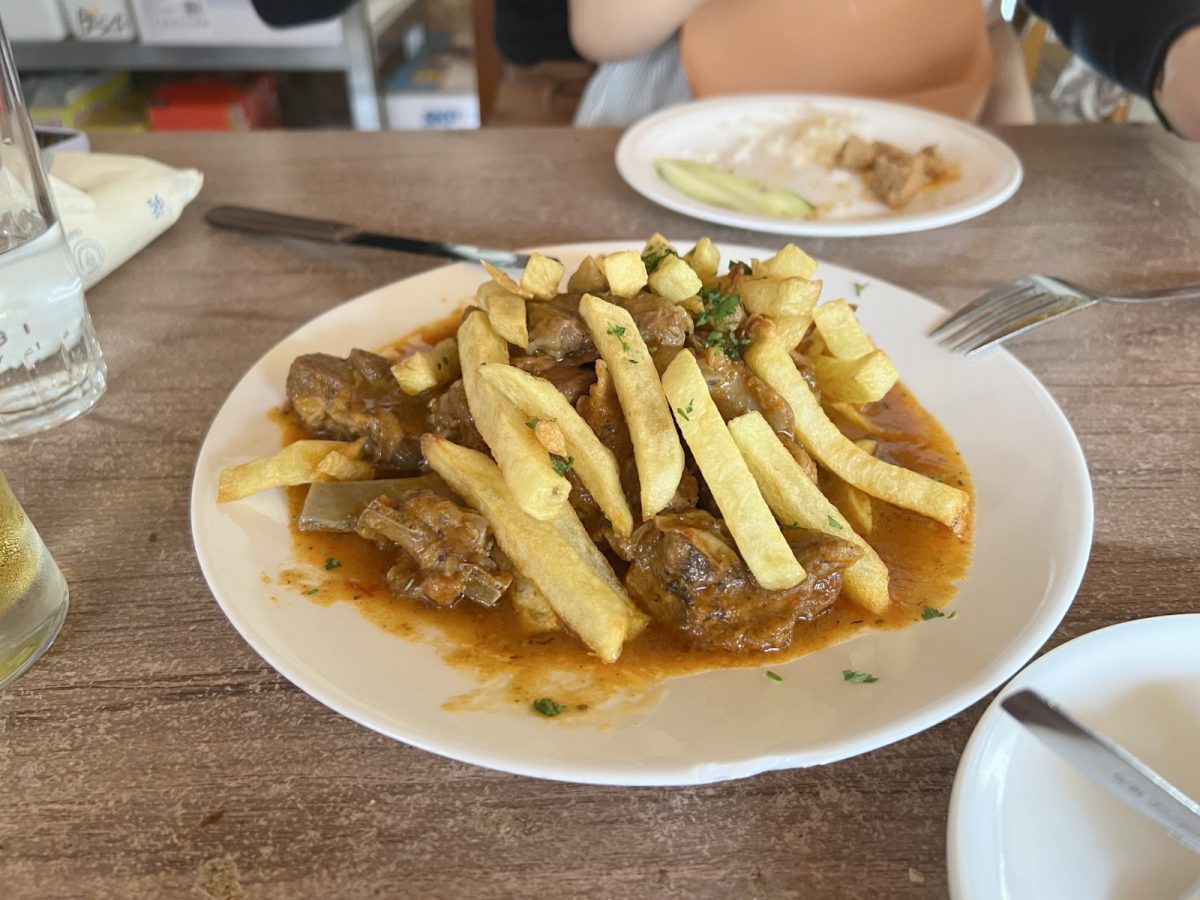 Okusni kozji golaž.