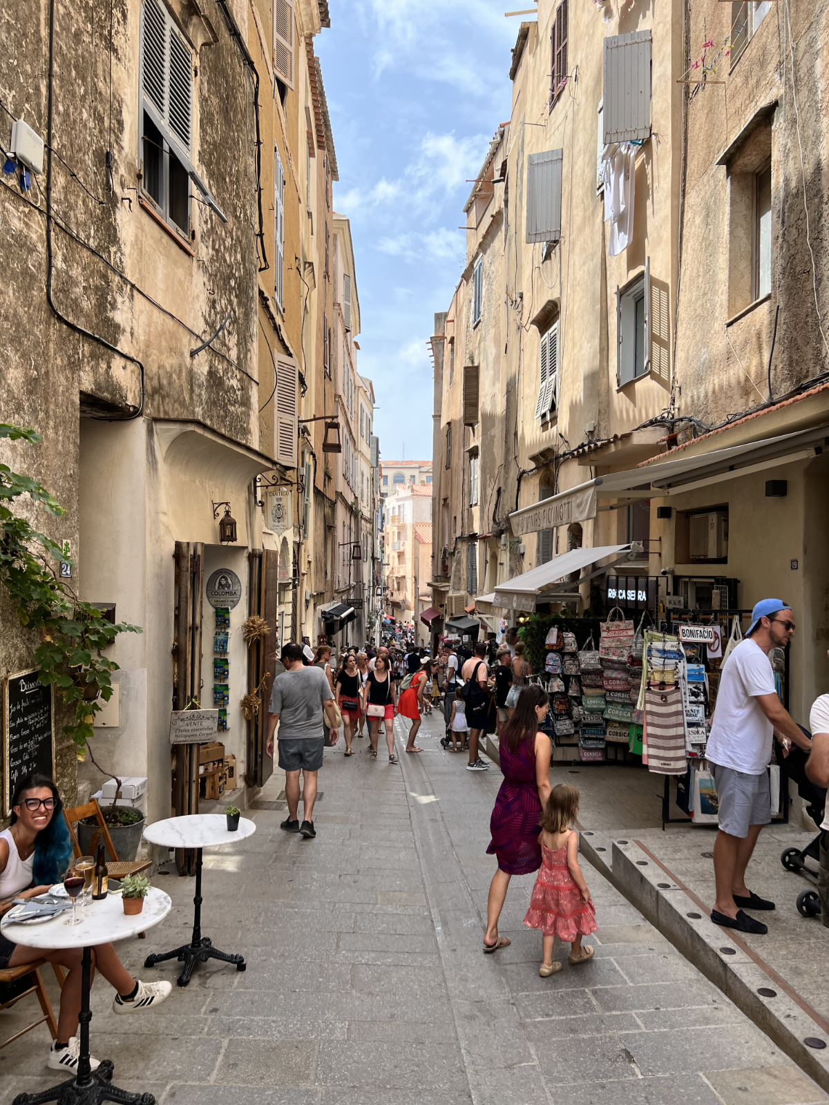 Generične turistične ponudbe je bilo dovolj tudi tu.