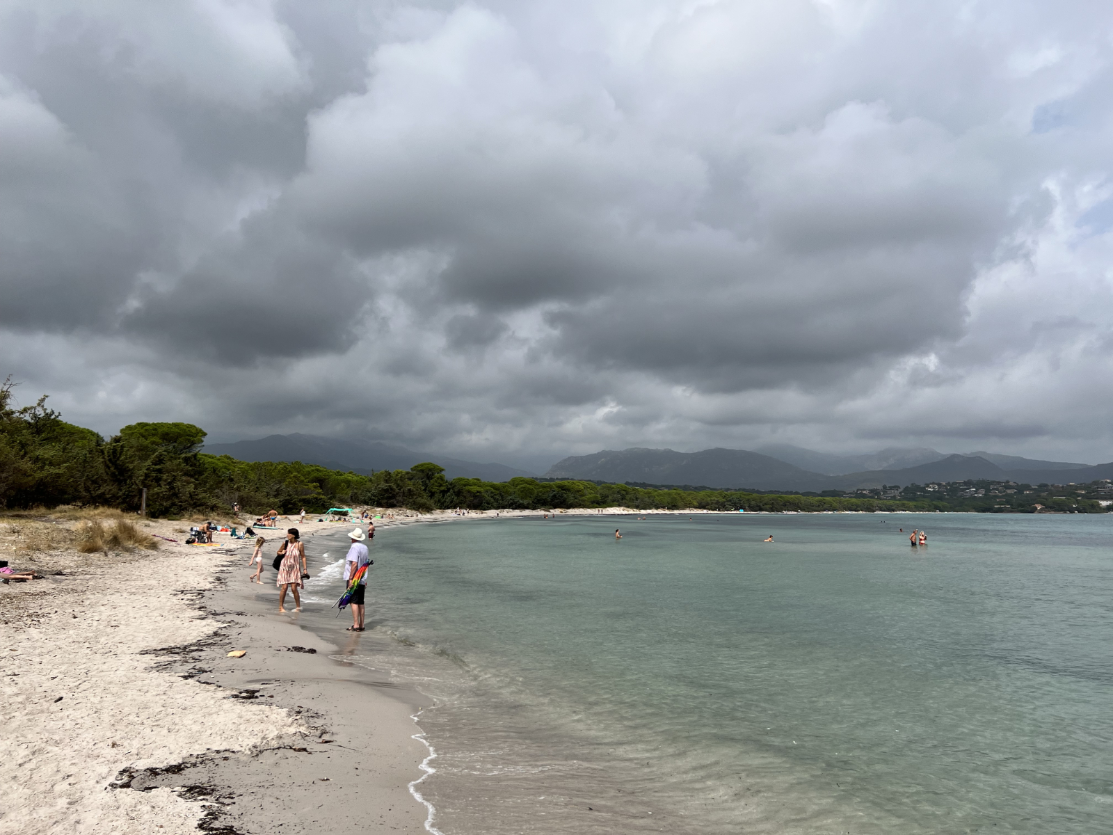Naravna plaža Pinarellu.