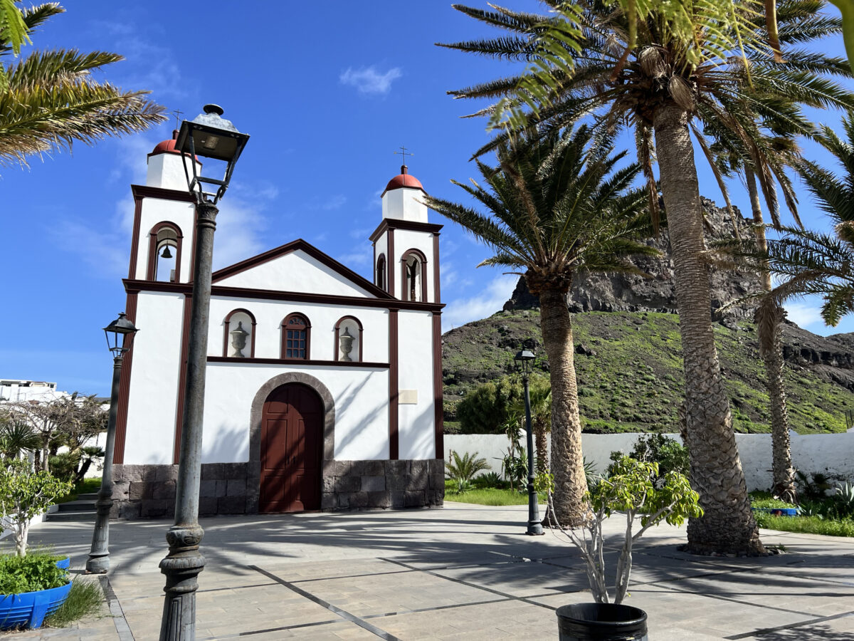Vsaka vasica ima svojo cerkev, tudi Puerto de las Nieves.